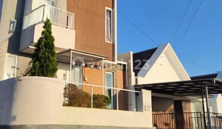 Disewakan Rumah 2 Lantai di Daerah Ngaliyan Semarang