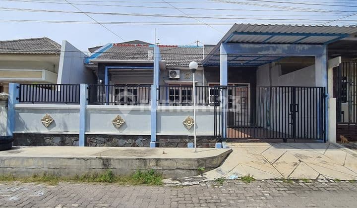 Dijual Rumah Semi - Furnished Di Daerah Puri Anjasmoro Semarang