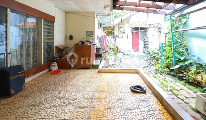 Rumah Nyaman di area Cilandak Dengan Pondok Indah, Stasiun MRT, Kebayoran Baru