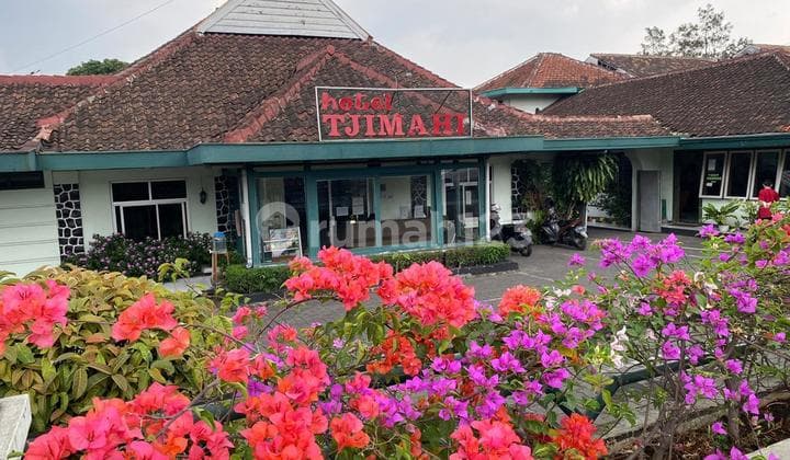 Vintage Hotel for Sale in Cimahi