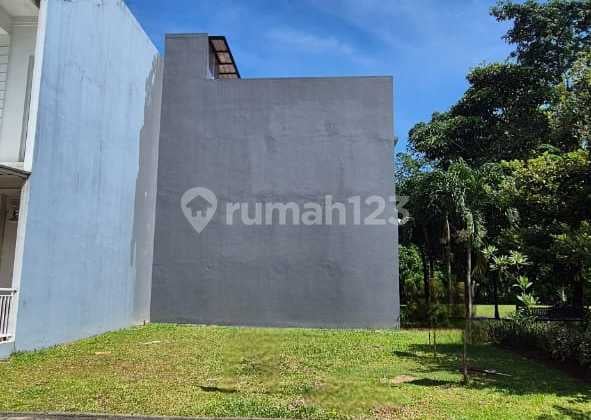 1,595m Vanya Park Plot 110m2 South-East Garden Corner
