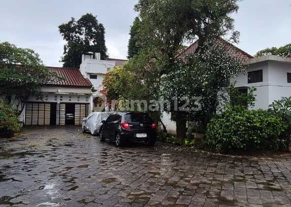 9.2M Rumah Villa Etnik Demat Nusaloka Private Pool Taman Luas