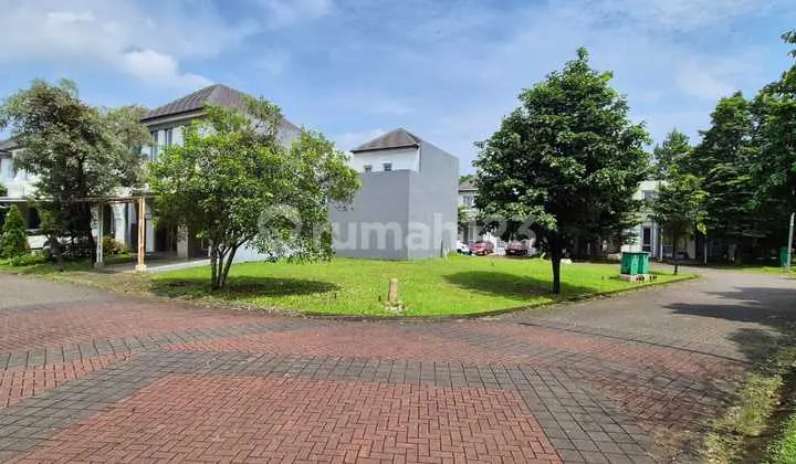 16jt Eminent Rumah Hoek Tenggara-timur Laut View Lepas 132m²