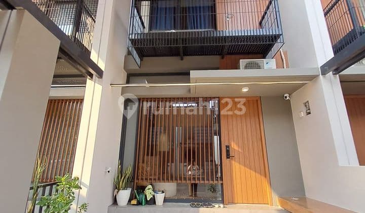 1.05m Fleekhauz Greenwich Tiny House Barat Daya Furnished