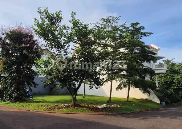 4M The Green Plot 240M² South-East Corner Unobstructed View