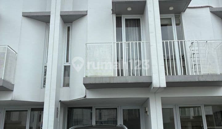 1M Myza Rumah Hadap Utara Full Furnished Renovated