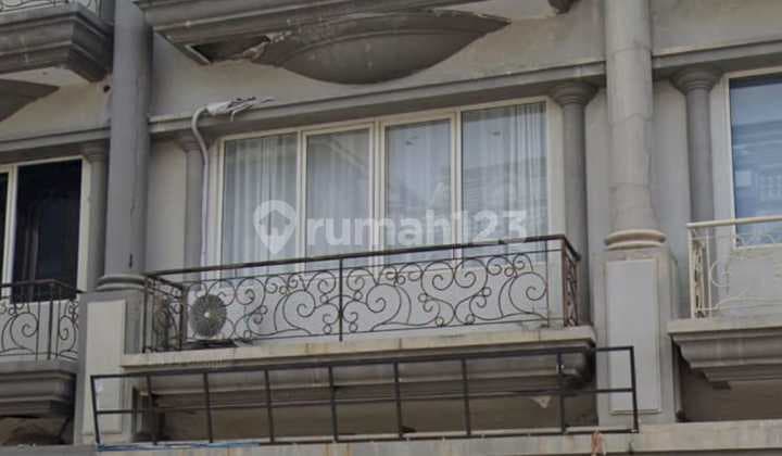 3.8M De Mansion Ruko 3.5Lantai Barat Cocok Untik Investasi