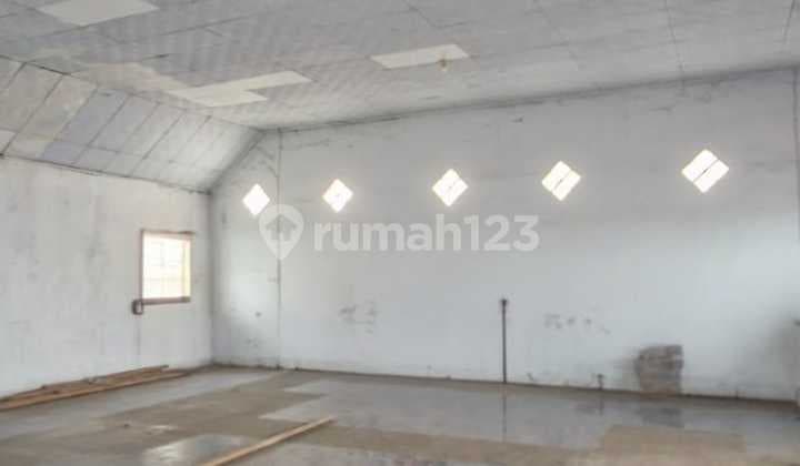 Ruko 3.5 Lantai di Mainroad Tuparev