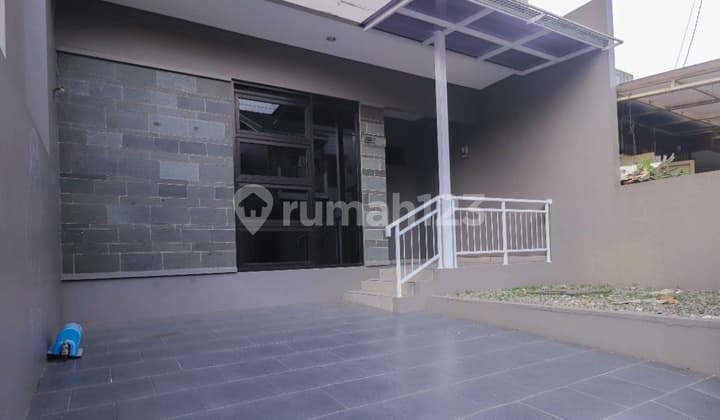 RUMAH x KANTOR di Jalan Kembar, Bandung (Sayap BKR, Moch. Toha)