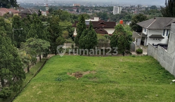 Tanah Kavling Siap Bangun di Ciumbuleuit, Bandung - SHM