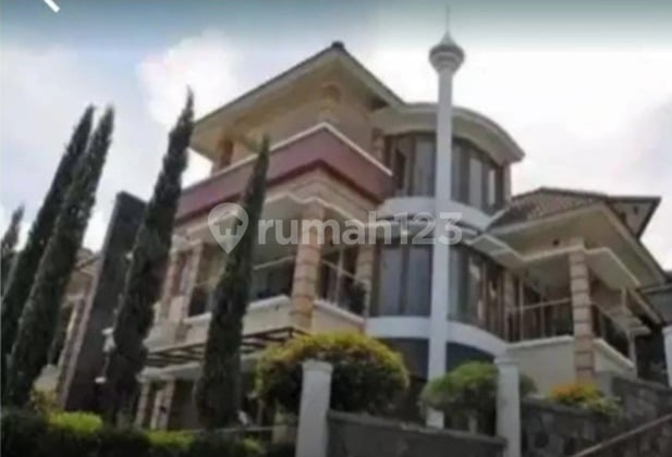 Disewakan/ Dijual Rumah Mewah Full Furnish Dekat Itb Unpad Dago