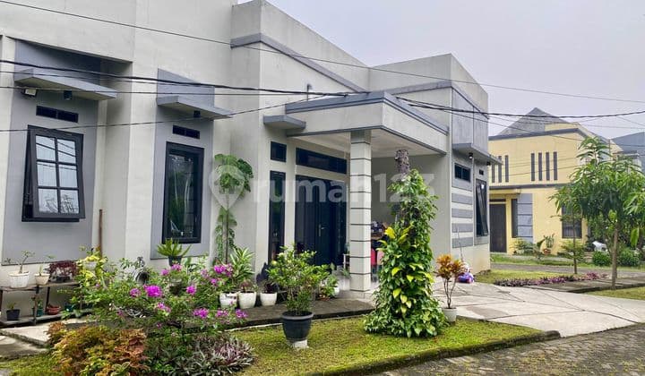 Murah Rumah Mewah Modern di Cluster Ciwastra Dekat Summarecon