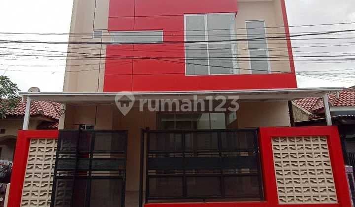 Active Boarding House for Sale With Attractive Furnished Income Near Telkom University.