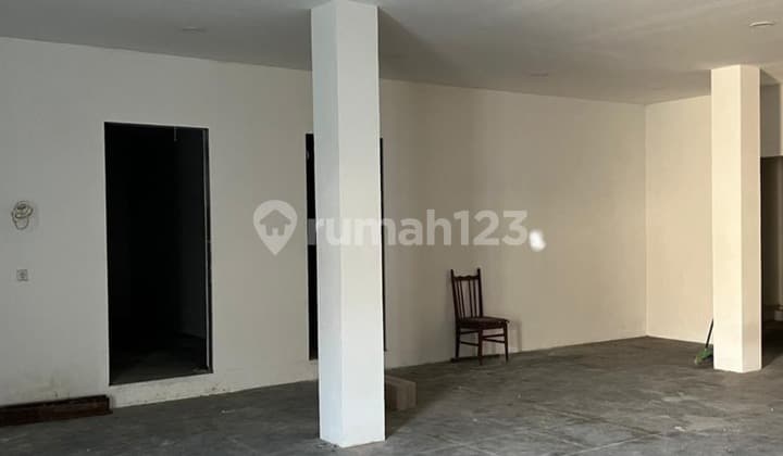 For Rent: Empty Shop House Ready for Use in Karawaci, Tangerang