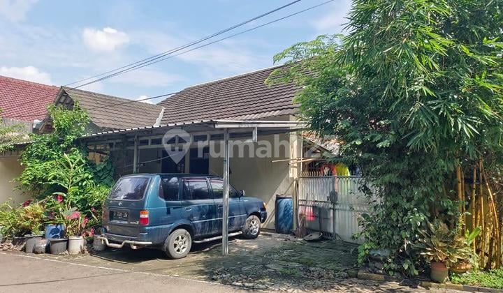 Dijual Rumah + 1 Kost Lokasi Strategis Kota, Serpong, Tangerang