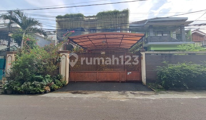 Rumah Semi Furnished di Jalan Pertani Duren Tiga Pancoran