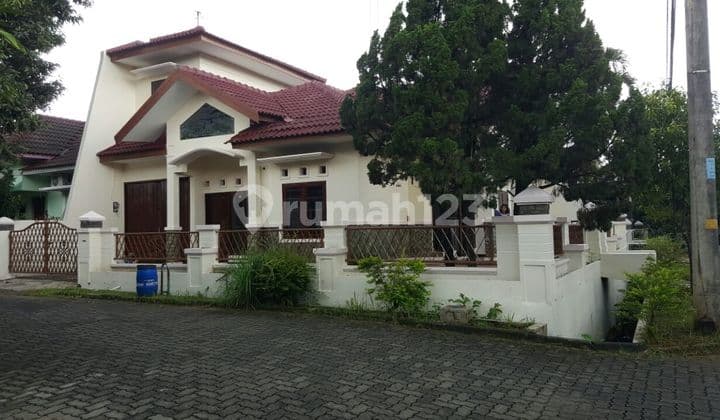 Rumah Banyumanik, Dekat Undip dan Rumah Sakit, Bebas Banjir