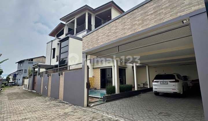 Rumah Semi Villa Jl Maribaya Buka Nagara Kayu Ambon Lembang