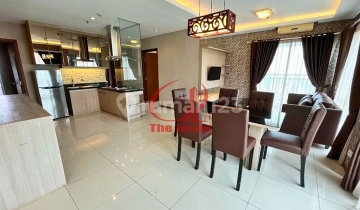 Disewakan Furnished Apartemen Thamrin Executive 3+1 Bedroom