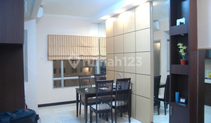 Sewa Apartemen Sudirman Park 2 Bedroom Fully Furnished