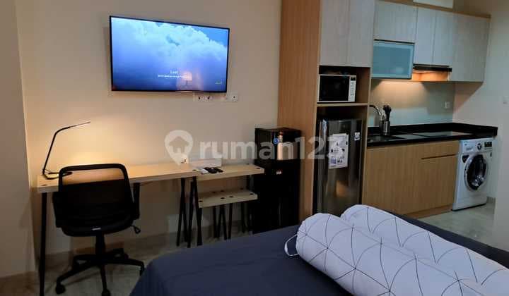 Rent a Menteng Park Studio Type Apartment Fully Furnished