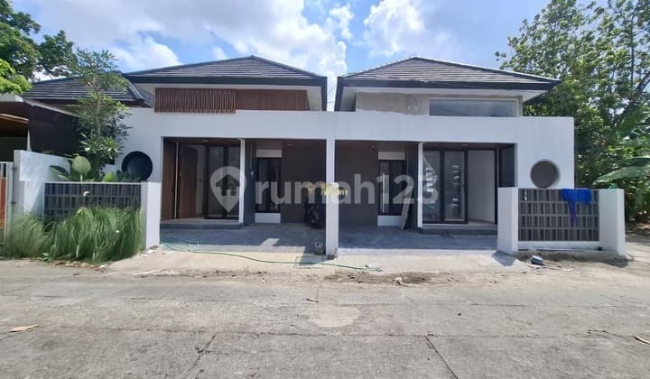 Rumah Cakep, Siap Huni, 9 Menit ke Kampus Isi Yogyakarta