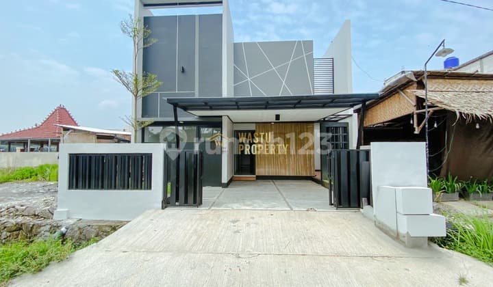 Contemporary House, Near Jpmp Kalasan Road, Sleman