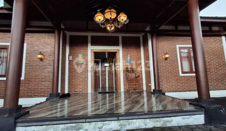 VILLA MURAH TANAH LUAS SHM DIJUAL DI PAKEM