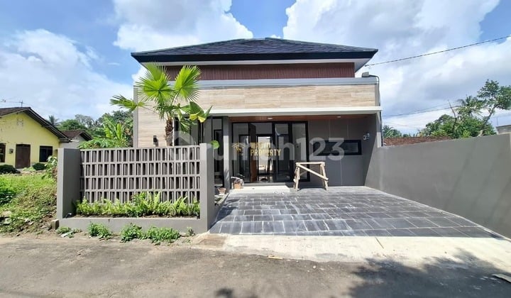 Rumah Murah, Siap Huni, Carpot bisa 2 Mobil Dekat Rsud Sleman di Caturharjo