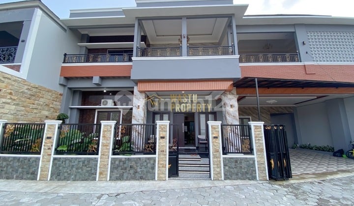 RUMAH MEWAH, DEKAT RING ROAD MAGUWOHARJO, SLEMAN