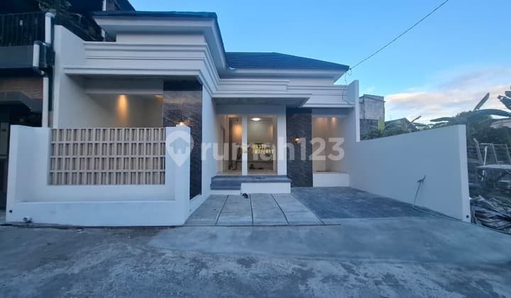 Rumah Baru, Dekat Bandara Adi Sucipto di Purwomartani, Kalasan