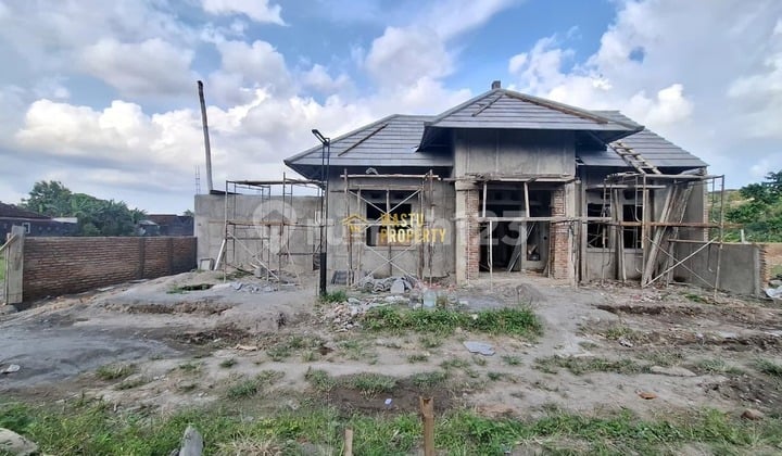 Modern House in Mini Cluster South of Prambanan Temple