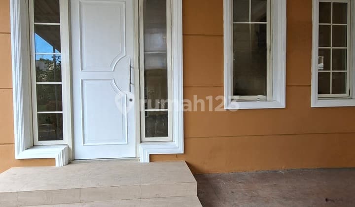Rumah Bagus Rapi Siap Huni Green Lake City