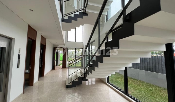 For Rent/ Sewa Rumah Mewah Cluster Lyndon At Navapark BSD City