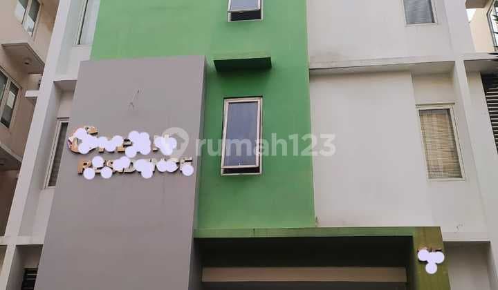 For Sale Active Kost with 24 Rooms in Lippo Karawaci