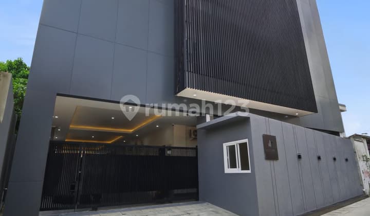 For Sale/ di Jual Rumah Kost Eksklusif Roi 10-12% di Petojo Jakarta Pusat