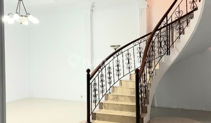 Rumah Bagus, Ceiling Tinggi, Murah, Jarang Ada, Strategis, Bebas Banjir, Siap Huni, Dekat Sekolah, Dekat Rumah Sakit, Dekat Pusat Perbelanjaan, Dekat Transportasi Umum, Dekat Tol, Dekat Tempat Ibadah Di Sunter, Jakarta Utara