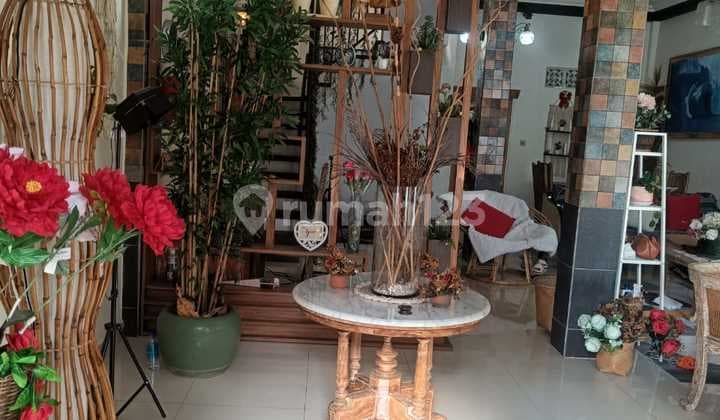 Rumah 3 Lantai Full Furnish Mumbul Nusa Dua Kuta Selatan Bali