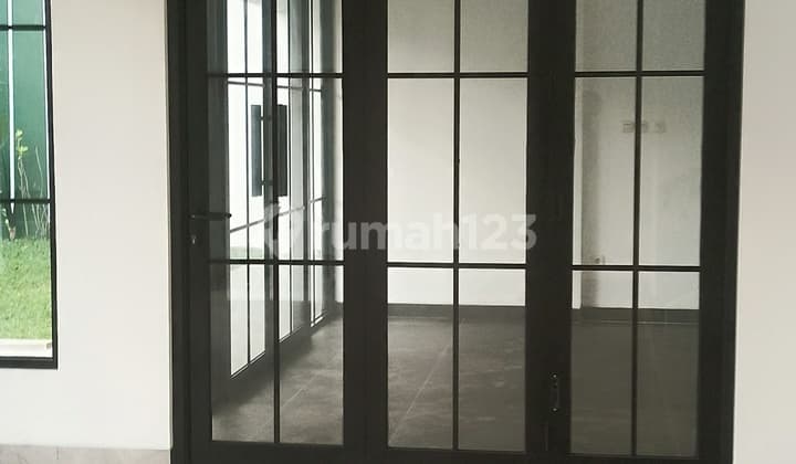 Rumah Baru Mewah Siap Huni SHM