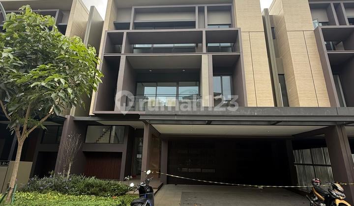 Rumah Mewah dengan Lift di Kanade The Zora Bsd City Tangerang