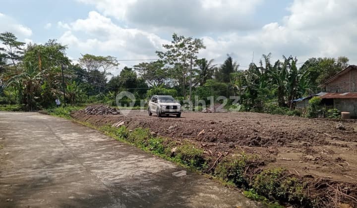 Palagan Land Sleman, Near Obelix Village