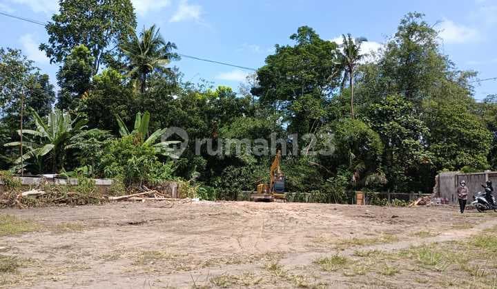 Land in Sleman in front of Ibarbo Park available for installment without interest