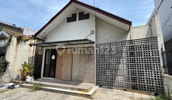 Disewakan Rumah Strategis Cocok untuk Kantor - Karapitan Bandung