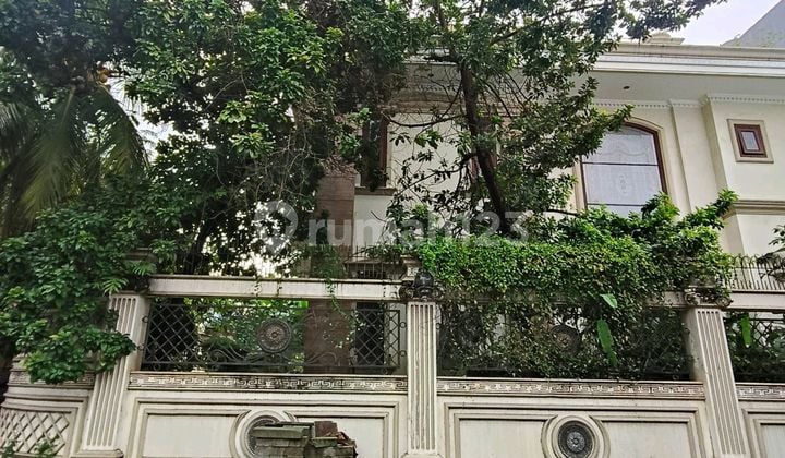 Rumah, 2 Lantai, SHM, Dekat Landmark, Siap Huni,