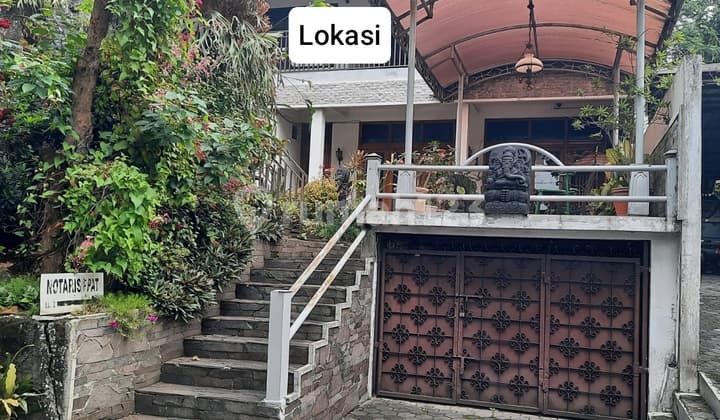 Rumah Mainroad Surya Sumantri Bandung