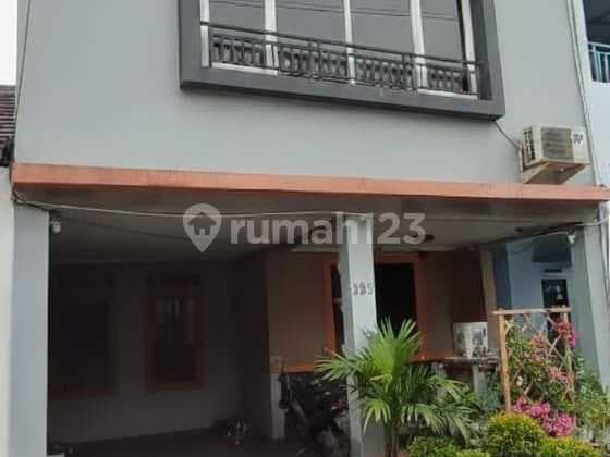 Jual Rumah Cantik 3 Lantai di Sariwangi Bandung Utara