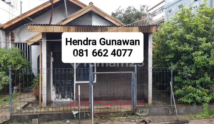 Rumah Lama Halaman Luas Pusat Kota Bandung