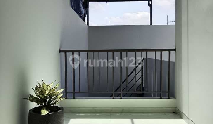 Jual Rumah Baru Minimalis Modern Bagus di Mekar Wangi Bandung