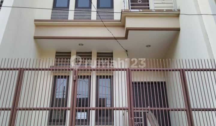 DIJUAL RUMAH SIAP HUNI DURI KEPA JAKRTA BARAT