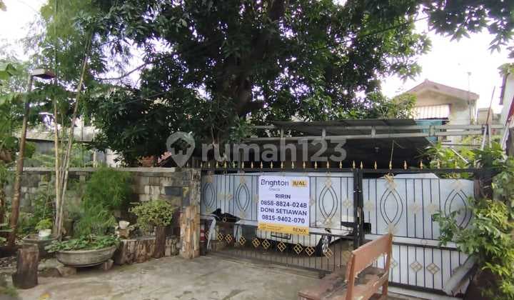 Dijual Rumah di Jl. Yos Sudarso, Tanjung Priok - LT 336 M², SHM